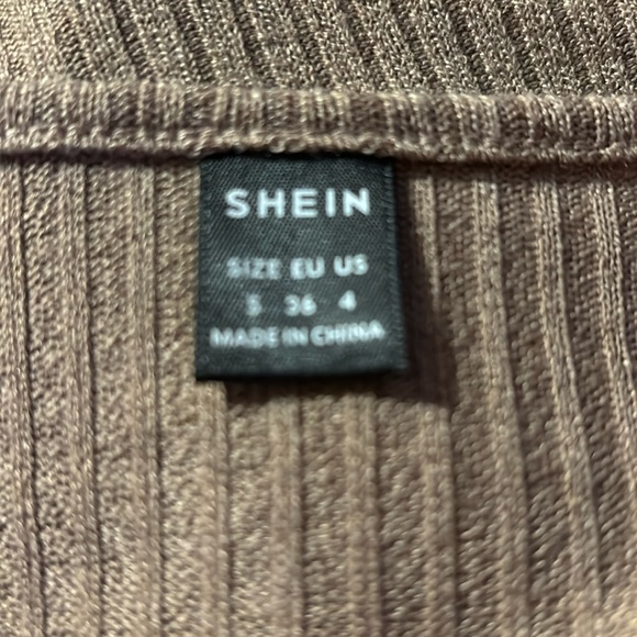Shein brown tan knit shirt cuff sleeves and ruffle bottom size small - Picture 3 of 4